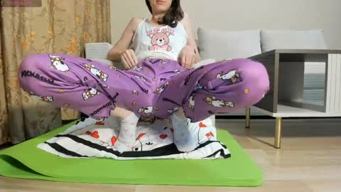 Snapshot of 1nwardly_beauty chatting on 06-07-26, 10:19 molly online show from 06-07-26, 10:19
