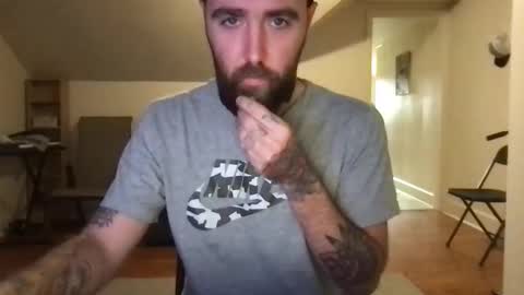 Snapshot of 1ofthegoodguys chatting on 11-23-25, 04:18 1ofthegoodguys online show from 11-23-25, 04:18