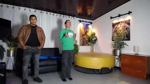 Snapshot of 1pushman chatting on 02-07-26, 12:09 pushman online show from 02-07-26, 12:09