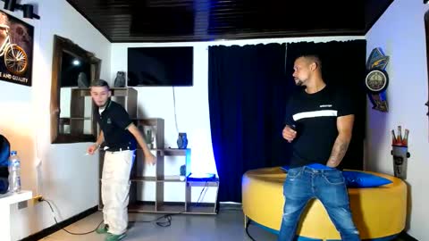Snapshot of 1pushman chatting on 06-03-26, 11:46 pushman online show from 06-03-26, 11:46