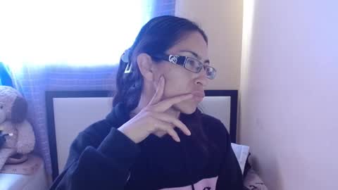 paola online show from 09-15-25, 09:59