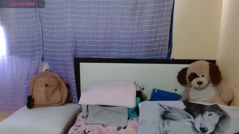 paola online show from 10-22-25, 05:02