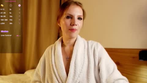 VICTORIA online show from 10-24-25, 01:24