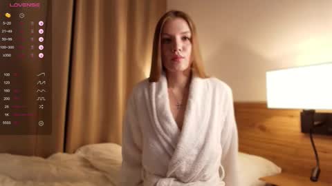 VICTORIA online show from 12-16-25, 12:59