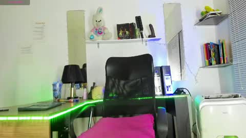 Snapshot of 1sweetvaleria1 chatting on 05-19-26, 01:56 1sweetvaleria1 online show from 05-19-26, 01:56