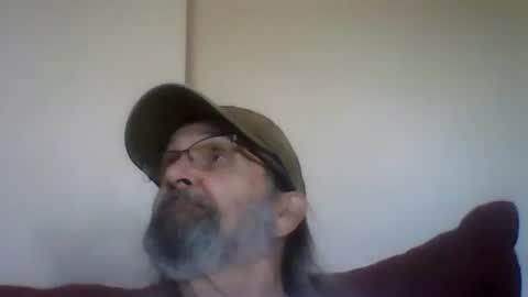 Snapshot of 1valentine chatting on 04-26-26, 04:37 1valentine online show from 04-26-26, 04:37