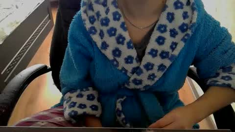 Snapshot of 1your_hot_girls chatting on 02-23-25, 11:55 1your_hot_girls online show from 02-23-25, 11:55