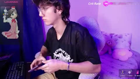 Snapshot of 2006_tgn chatting on 11-18-25, 12:20 2006_tgn online show from 11-18-25, 12:20