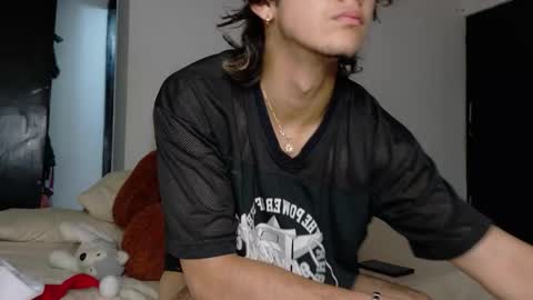 Snapshot of 2006_tgn chatting on 12-04-25, 12:25 2006_tgn online show from 12-04-25, 12:25