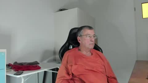 Henk online show from 02-12-25, 04:44