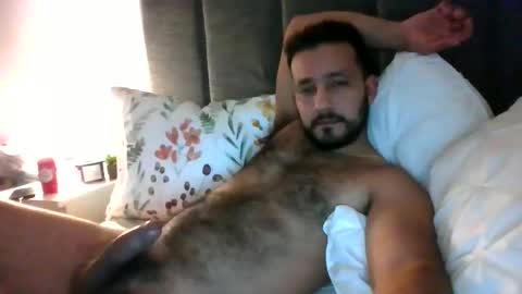 2022felipe online show from 01-08-25, 05:05