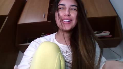 20 ivyy online show from 04-01-26, 09:12