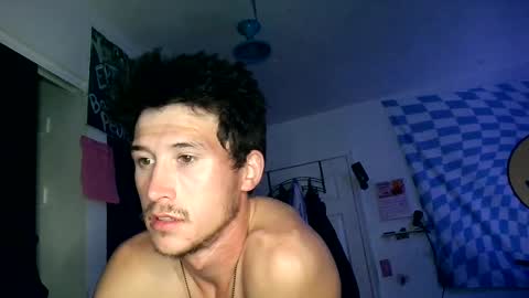 Snapshot of 21yearsy0ung9icheshung chatting on 09-16-25, 12:00 AlecurClit online show from 09-16-25, 12:00