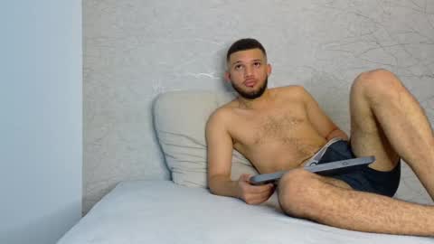 Snapshot of 2alexoconor chatting on 02-24-25, 08:25 2alexoconor online show from 02-24-25, 08:25