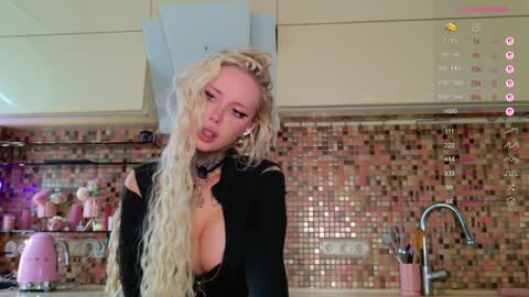 Snapshot of 2badforyou chatting on 02-16-26, 10:55 30 NOV online show from 02-16-26, 10:55