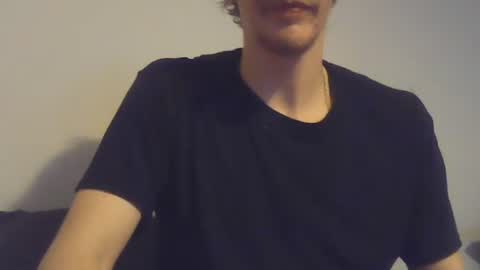 Snapshot of 2big2hype chatting on 01-16-25, 01:27 cheif online show from 01-16-25, 01:27