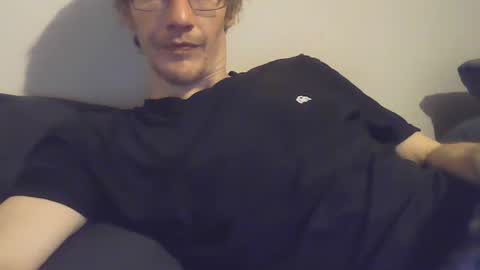 Snapshot of 2big2hype chatting on 01-17-25, 02:29 cheif online show from 01-17-25, 02:29