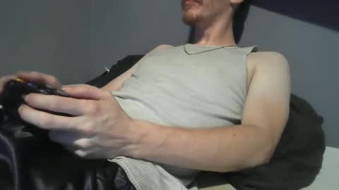 Snapshot of 2big2hype chatting on 09-22-25, 11:29 cheif online show from 09-22-25, 11:29