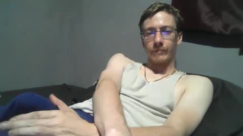 Snapshot of 2big2hype chatting on 10-03-25, 03:03 cheif online show from 10-03-25, 03:03