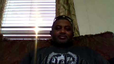 Snapshot of 2ccjbstar chatting on 01-17-25, 08:22 BlacJewels online show from 01-17-25, 08:22