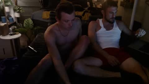 Snapshot of 2hungrichards23 chatting on 09-11-25, 10:59 2hungrichards23 online show from 09-11-25, 10:59