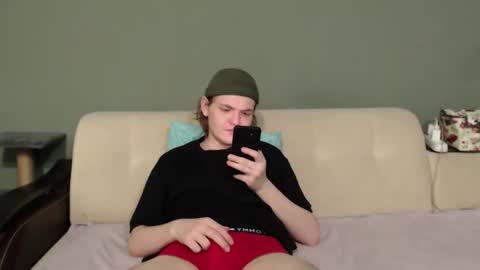 Eleot online show from 11-25-25, 05:07