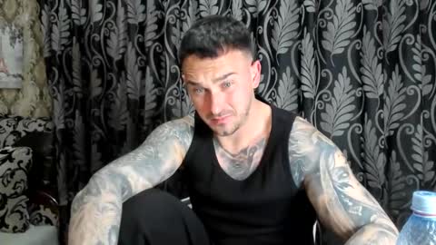 2sexymuscles online show from 03-27-26, 08:52