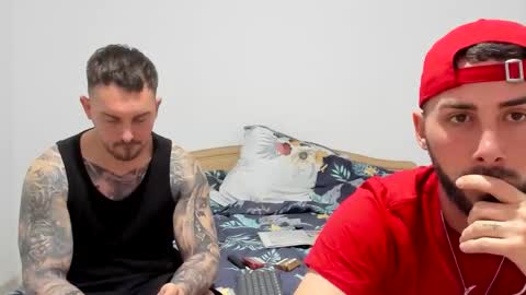 2sexymuscles online show from 04-07-26, 09:15