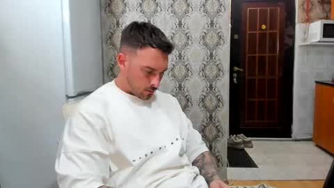 2sexymuscles online show from 05-15-26, 09:11