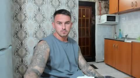 Snapshot of 2sexymuscles chatting on 07-24-26, 08:29 2sexymuscles online show from 07-24-26, 08:29