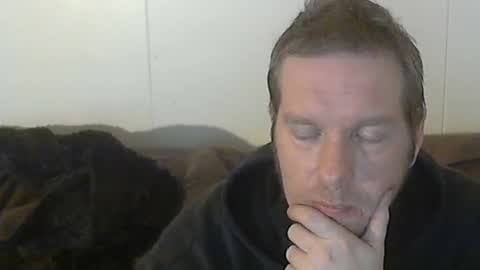 Snapshot of 2small4you83 chatting on 01-04-25, 10:34 2small4you83 online show from 01-04-25, 10:34