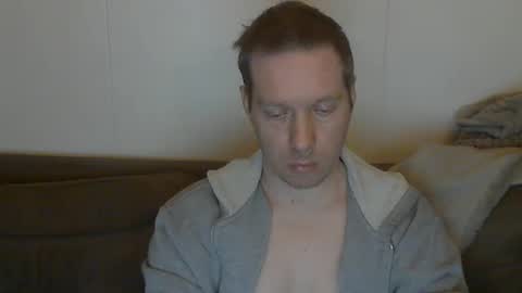 Snapshot of 2small4you83 chatting on 03-08-26, 10:35 2small4you83 online show from 03-08-26, 10:35