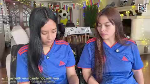 Snapshot of 2summerlove2 chatting on 06-20-26, 02:31 Dalilah and Tarah online show from 06-20-26, 02:31