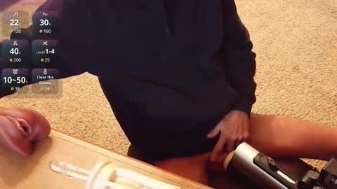 Snapshot of 2tiredoftoys chatting on 11-25-25, 11:05 2tiredoftoys online show from 11-25-25, 11:05