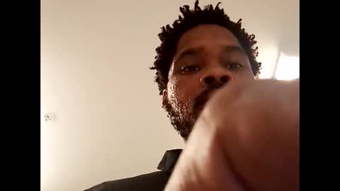 Snapshot of 2watchcock chatting on 10-26-25, 12:44 Str8 Edge online show from 10-26-25, 12:44