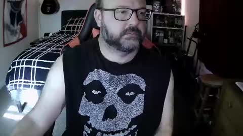 Snapshot of 3ndlessmike chatting on 07-19-26, 01:37 3ndlessmike online show from 07-19-26, 01:37