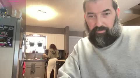 Snapshot of 420kc_couple chatting on 11-11-25, 05:35 KC420Couple online show from 11-11-25, 05:35