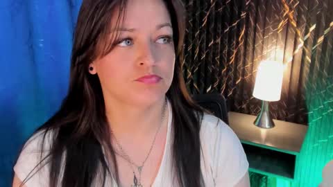 ... .     Angel     . ... online show from 10-21-25, 09:59