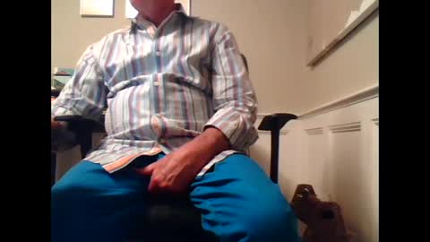 Snapshot of 4uguys chatting on 09-13-25, 02:44 4uguys online show from 09-13-25, 02:44