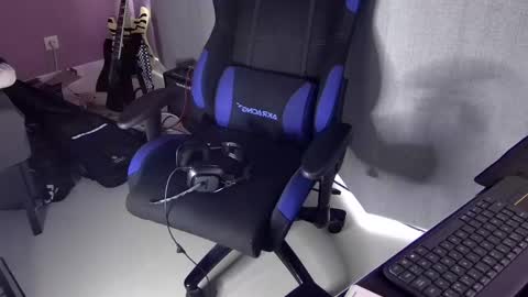 Larese Carlo online show from 02-03-25, 08:57