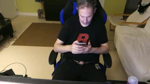 Larese Carlo online show from 11-14-25, 08:07