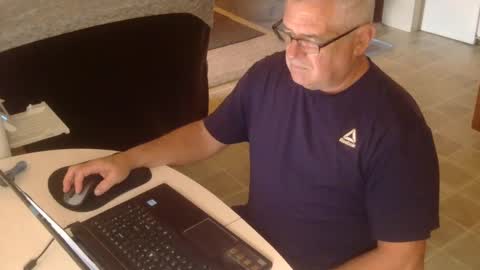 Snapshot of 55mnc chatting on 09-29-25, 09:52 Joe online show from 09-29-25, 09:52