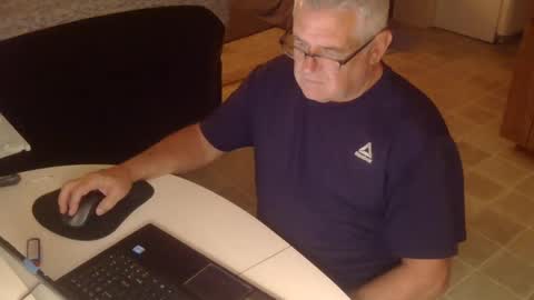 Snapshot of 55mnc chatting on 10-10-25, 11:04 Joe online show from 10-10-25, 11:04