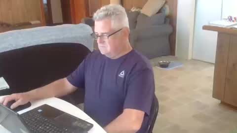 Snapshot of 55mnc chatting on 10-18-25, 03:35 Joe online show from 10-18-25, 03:35