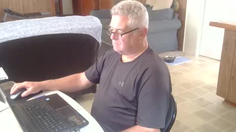 Snapshot of 55mnc chatting on 11-22-25, 04:06 Joe online show from 11-22-25, 04:06