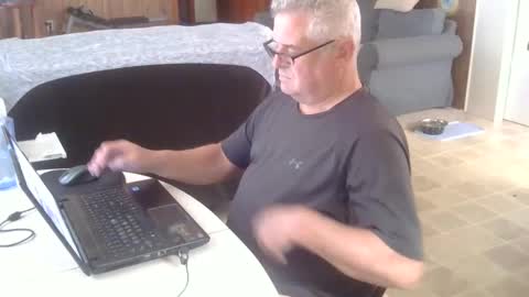 Snapshot of 55mnc chatting on 11-26-25, 04:19 Joe online show from 11-26-25, 04:19