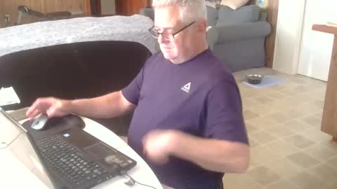 Snapshot of 55mnc chatting on 11-29-25, 08:34 Joe online show from 11-29-25, 08:34