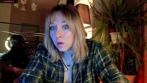 Snapshot of 5_in_one chatting on 01-09-26, 04:26 Sunshine online show from 01-09-26, 04:26