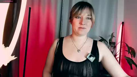 Snapshot of 5_in_one chatting on 02-16-26, 03:46 Sunshine online show from 02-16-26, 03:46