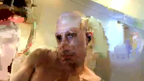 Snapshot of 5minuescum chatting on 11-02-25, 12:35 RecentBison online show from 11-02-25, 12:35